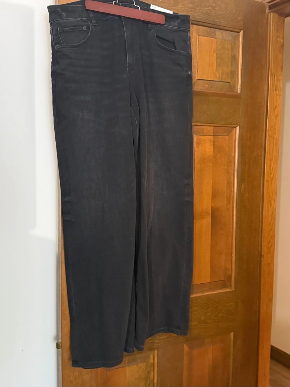 American Eagle Outfitters black wide